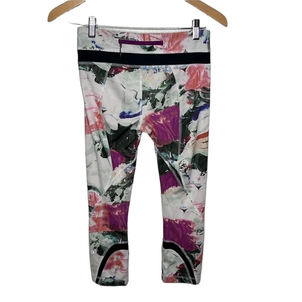 Lululemon High Times Colorful Cropped Leggings Women Size 4